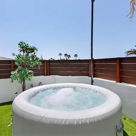 Casa Luna Kingbed And Jacuzzi Appartamento *