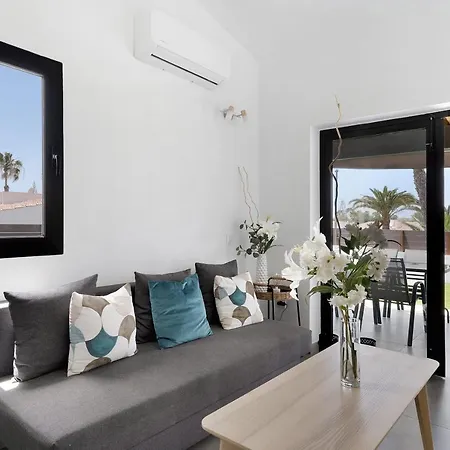 Casa Luna Kingbed And Jacuzzi * Maspalomas (Gran Canaria)