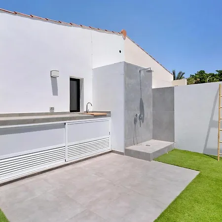 Casa Luna Kingbed And Jacuzzi Maspalomas (Gran Canaria)